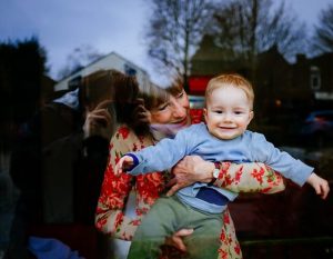 Tid med bedsteforældre er en skat for livet