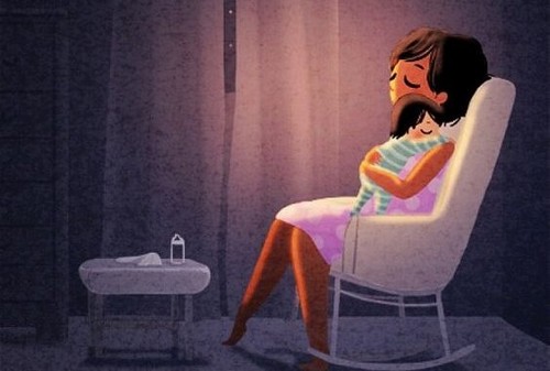 mor krammer sin baby