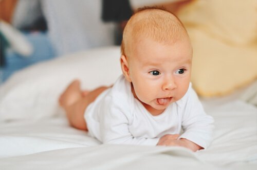 lægge din baby med ansigtet nedad har mange fordele