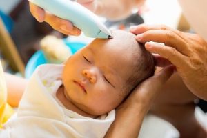 Din Babys Første Klipning: Alt, Du Bør Vide