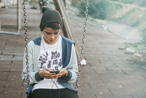 Børn bør ikke bruge smartphones