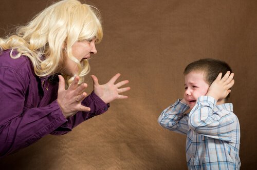 Håndter din vrede hvis du vil have dine børn til at lytte til dig