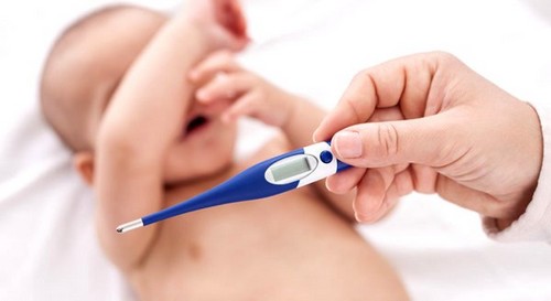 baby har feber