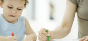 Tungen ud af munden: Når børn skal koncentrere sig