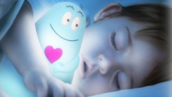 Hvorfor er det bedre for børn at sove i mørke?