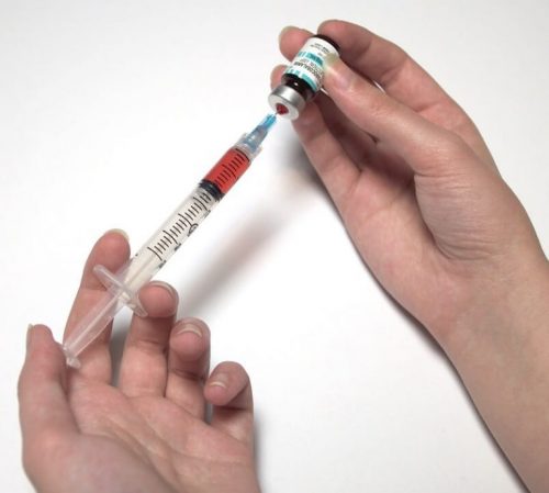 Sprøjte med meningitis B-vaccinen