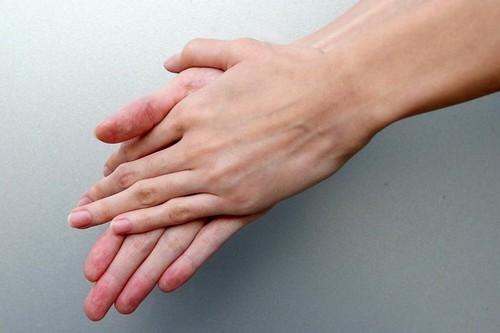 det er vigtigt at have rene hænder, når vi rører ved babyer