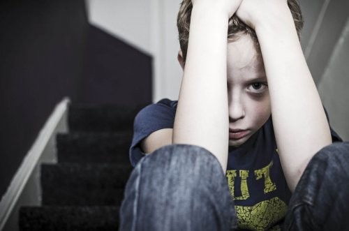 fysisk vold skaber frygt, angst og depression i børn
