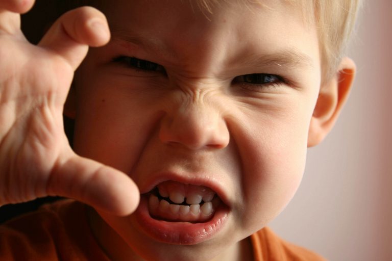 Hvordan du skal håndtere dit barns vrede