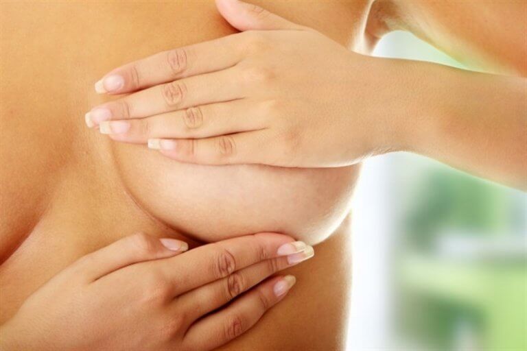 Ømme bryster: Årsager og behandlingsmuligheder