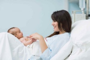 Når en mor ser sin baby for første gang