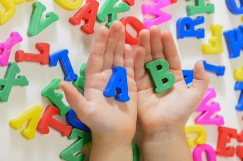5 handlinger til at fremme sproget hos børn
