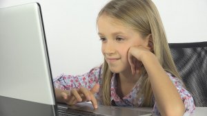 Hvad er grooming, og hvordan kan det forebygges?