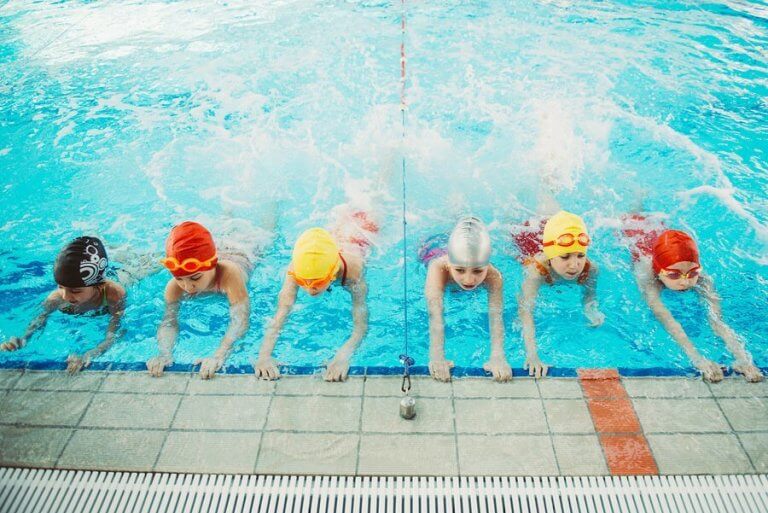 Hvorfor er det vigtigt, at børn lærer at svømme?