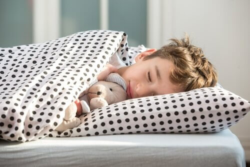Dreng der sover