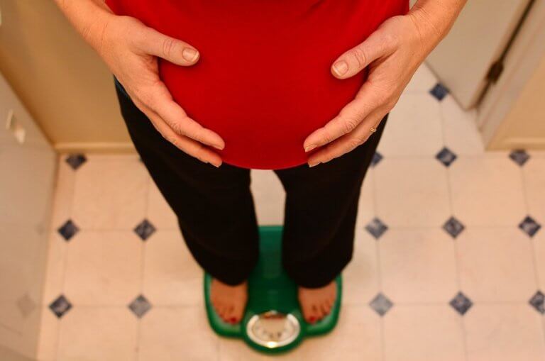 Er det farligt at være overvægtig under graviditeten?