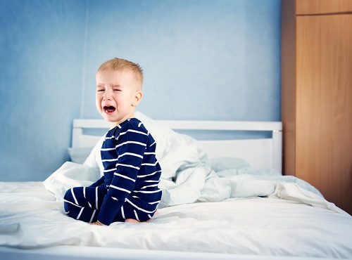 Hvordan ved jeg om mit barn får nok søvn?