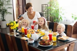 Frugtjuicer til børn: 4 lækre opskrifter