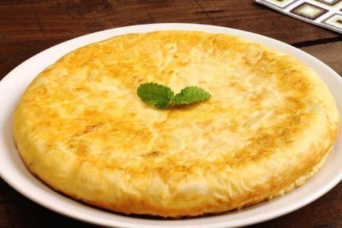 omelet på tallerken