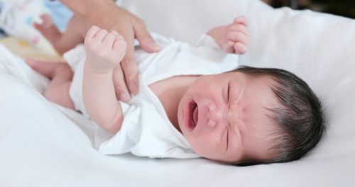 Min baby græder hele tiden: Hvorfor det?
