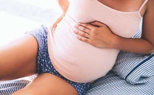 Moderkageløsning: Symptomer og årsager