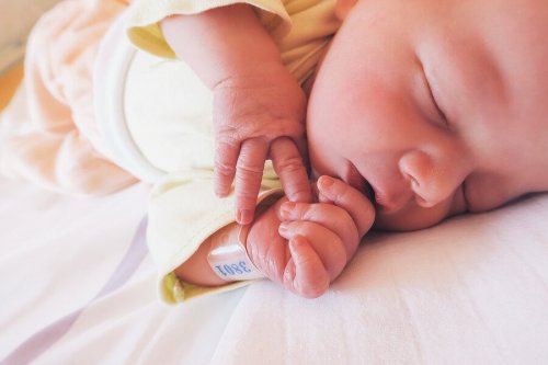Anbefalinger til pasning af nyfødte
