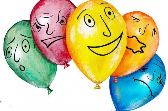 balloner med forskellige ansigter