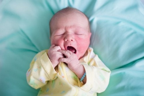Tør hud hos nyfødte: Hvad forårsager det?