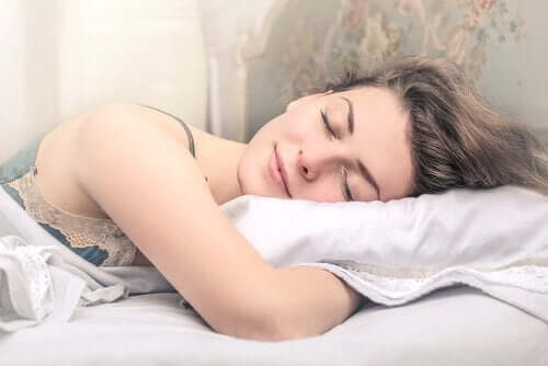 6 tricks til at holde din hud hydreret og i perfekt stand: Hvile og søvn.