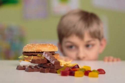 4 tips til at forhindre fedme i barndommen