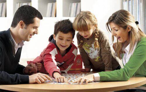 familie der spiller et spil