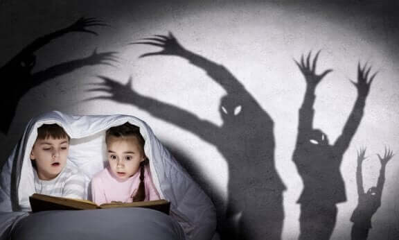 Sådan fortæller du dine børn uhyggelige historier