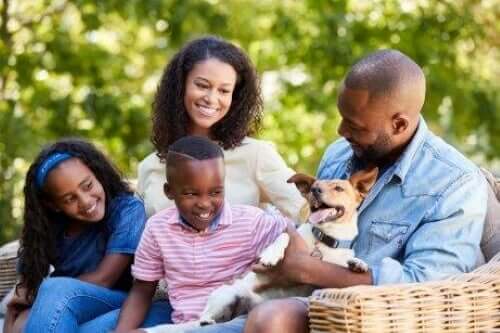familie med hund