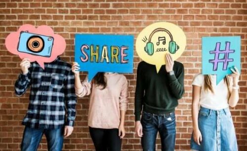 Bør jeg tjekke mine børns sociale medier?