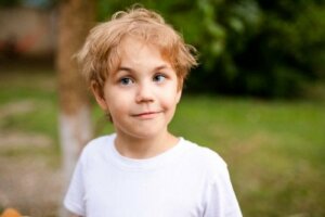 Strabismus: Årsager, diagnose og behandling