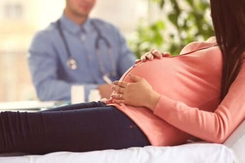 gravid hos lægen