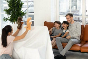 Fordele ved at lege med dukker i den tidlige barndom