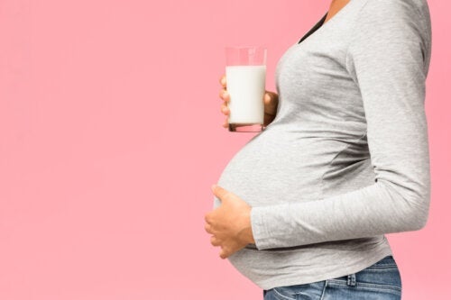 Grunde til, at gravide skal drikke mælk