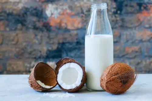 Kokosmælk i glasflaske