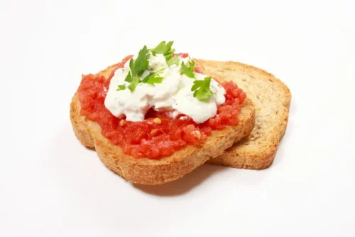Brød med tomat er glimrende morgenmad til gravide
