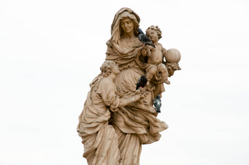 Statue af Sankt Anna