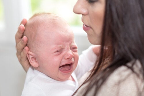 Hvordan du kan bevare roen, når din baby græder