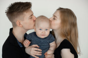 Fordele og ulemper ved at være unge forældre