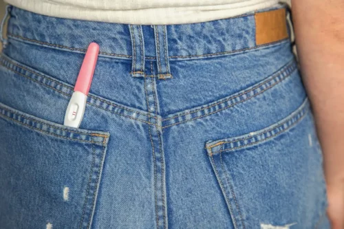 Graviditetstest i bukselomme