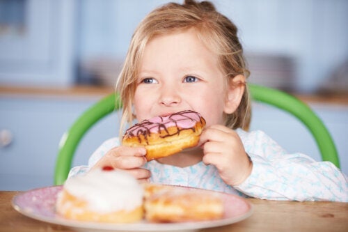 Hvordan kan man reducere sukkerforbruget i børns kost?
