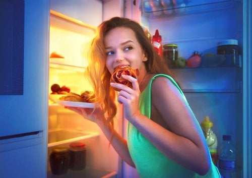 Tvangsoverspisning hos unge med spiseforstyrrelser