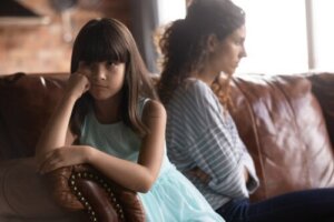 Hvorfor sker det, at nogle forældre afviser deres børn?